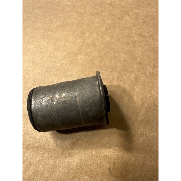 NOS 1984-96 Corvette C4 Stabilizer Bar Insulator Bushing GM 14084097 - Picture 6 of 9